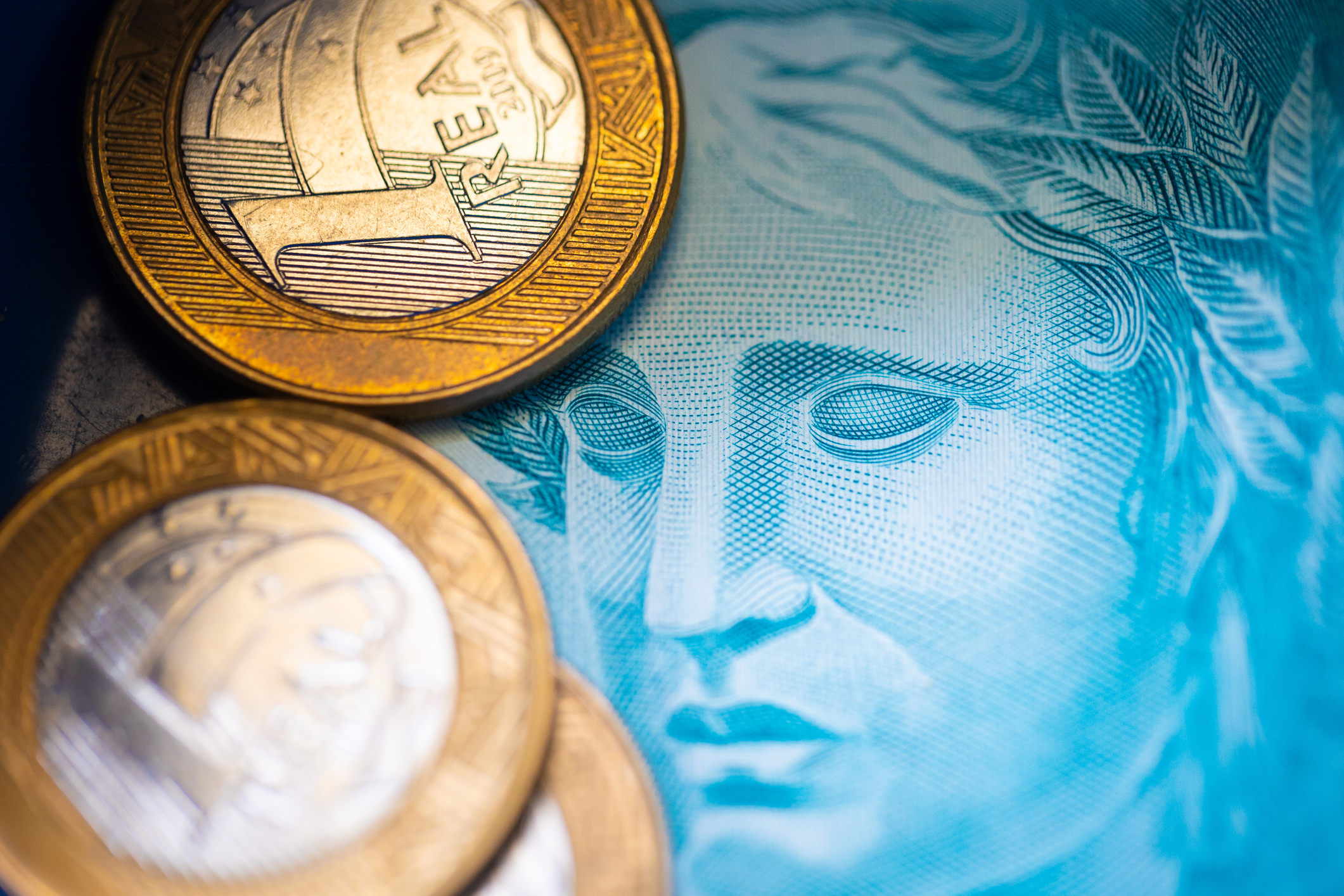 impostos federais estaduais e municipais